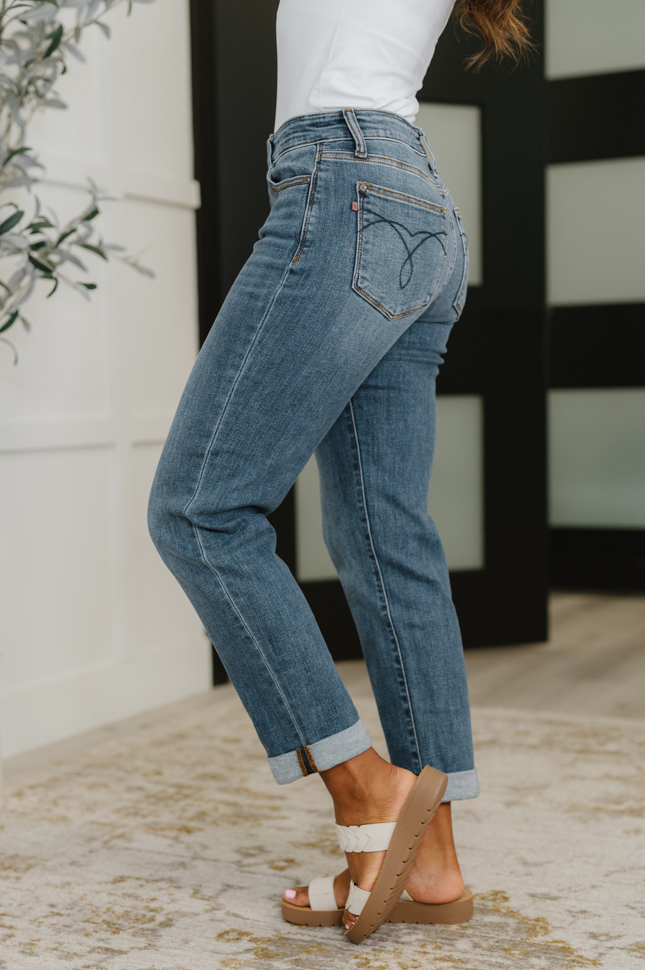 Colette Mid Rise Boyfriend Classic Cuffed